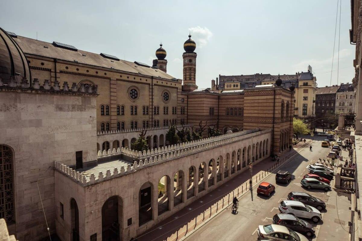 New A C Studio With View Of The Synagogue 布达佩斯 外观 照片