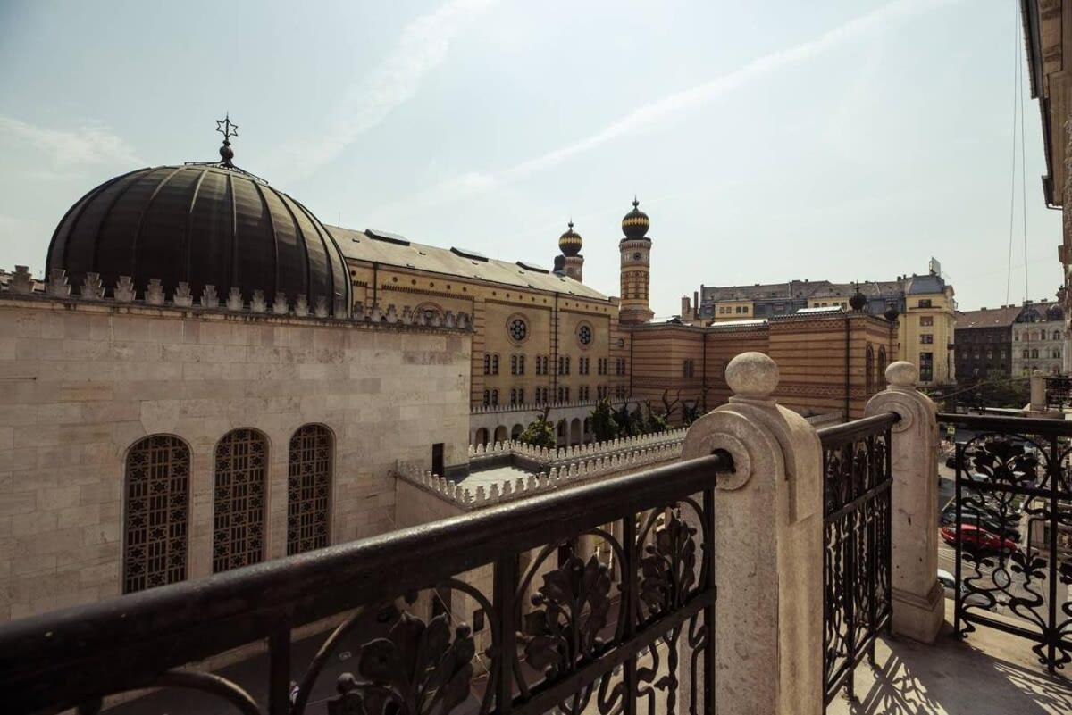 New A C Studio With View Of The Synagogue 布达佩斯 外观 照片
